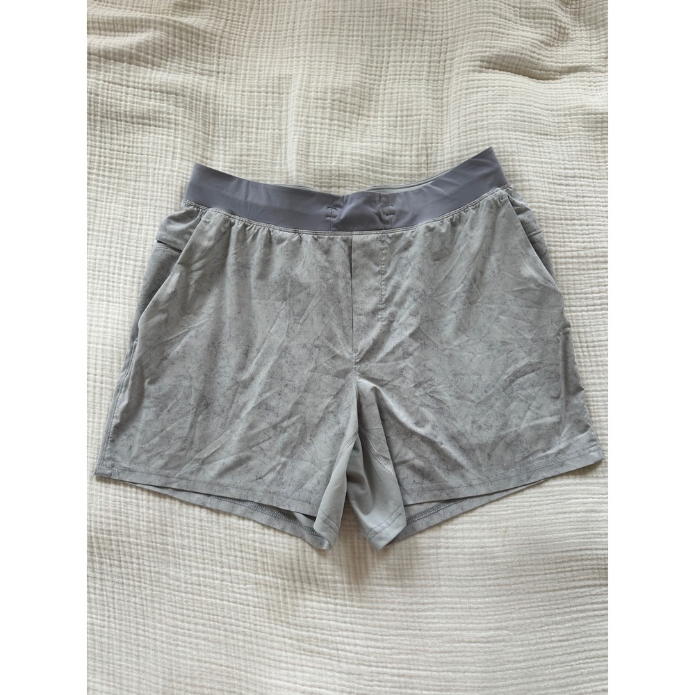 Lululemon T.H.E. Short Linerless 7" Gravel Dust Alpine Active Gym Shorts Run XL